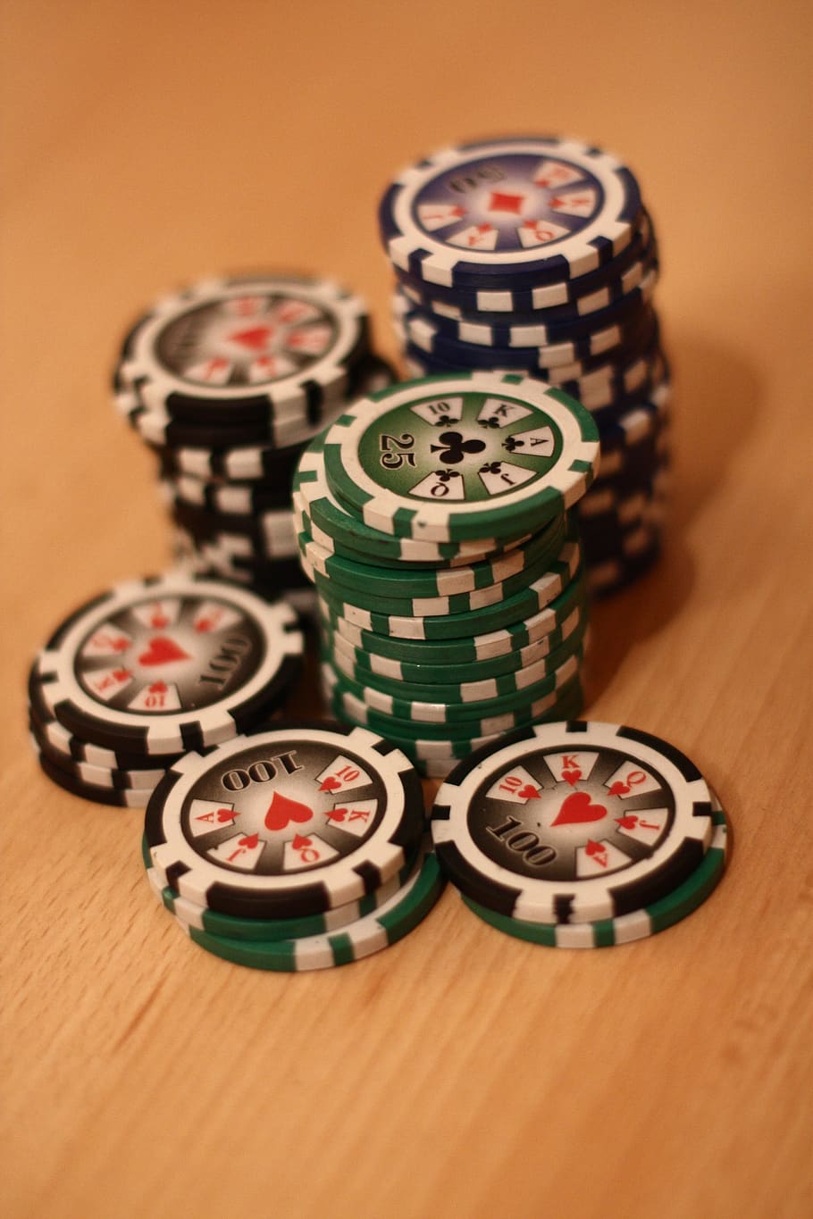 Advantages one can reap from playing online casino games post thumbnail image