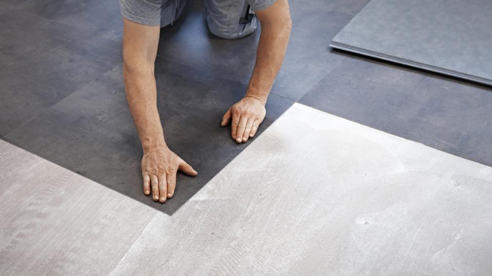 How long does it take for a vinyl floor to be installed? post thumbnail image