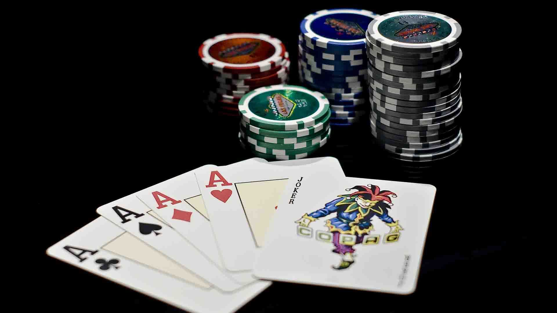 Agen Poker Terpercaya: Fun And Earn At A Single Place post thumbnail image